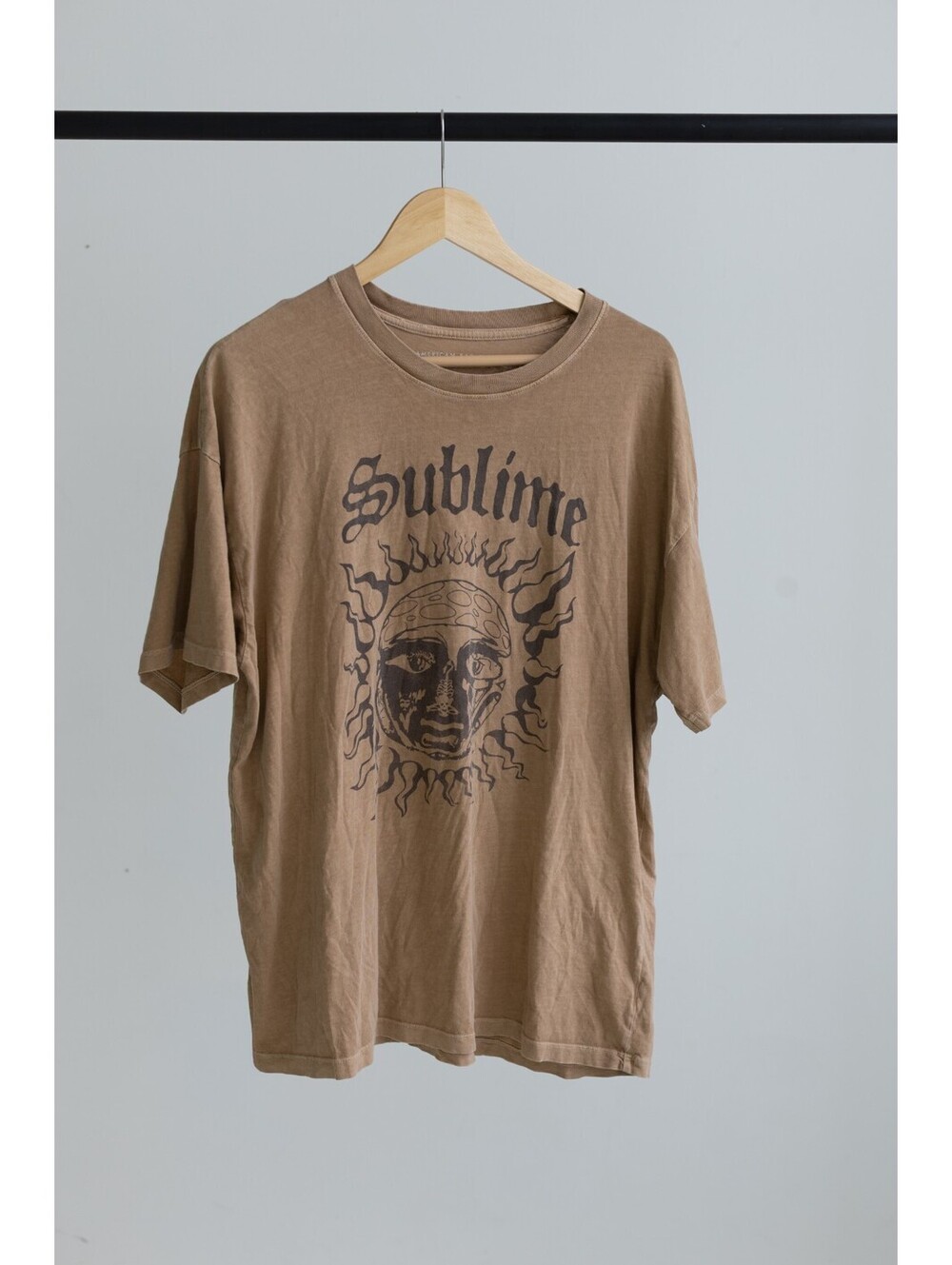 American Eagle Sublime Sun Graphic Band Tee Medium Tan Brown Wash Oversized
